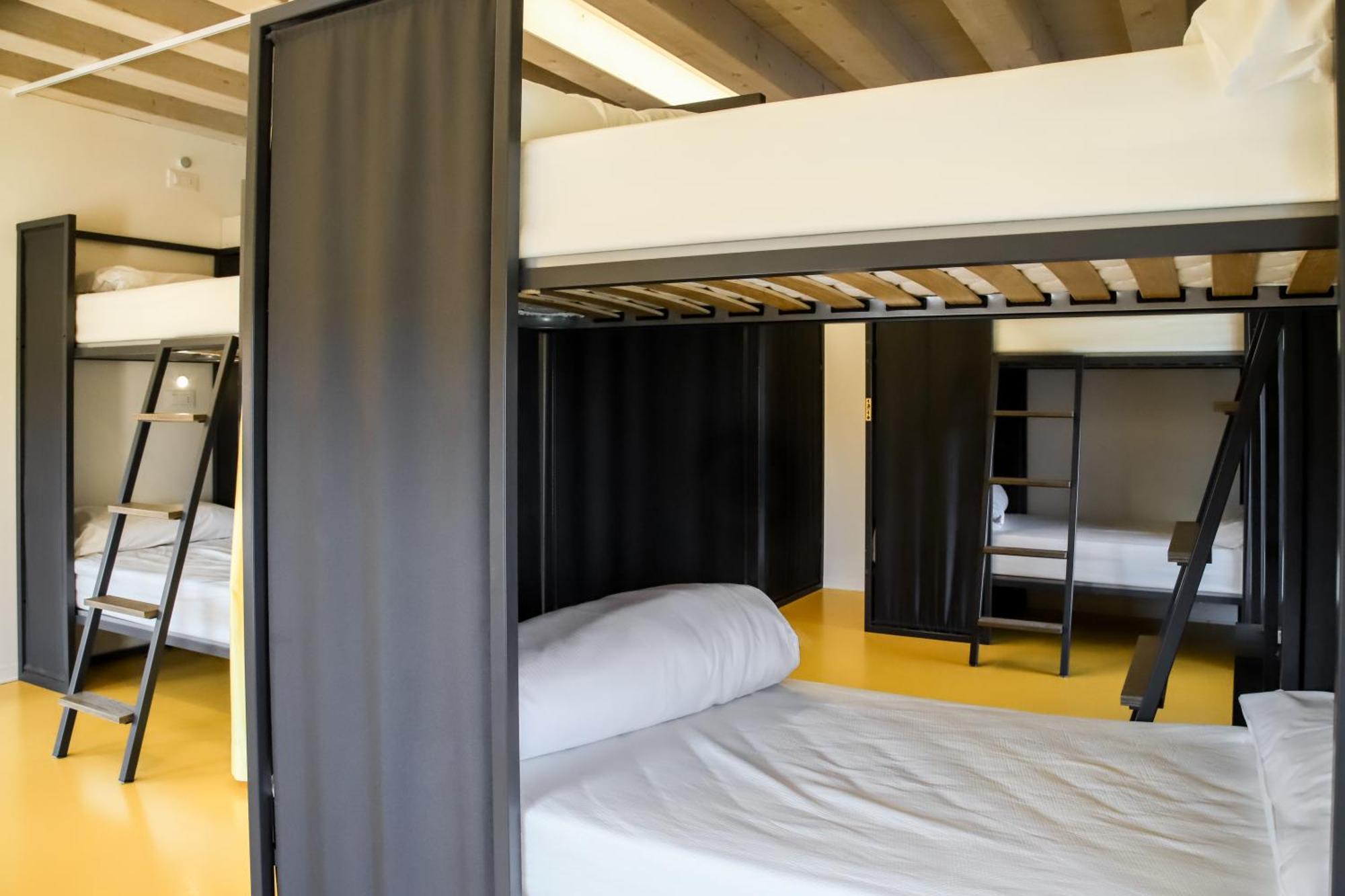 Nomad Hostel Treviso Exterior foto