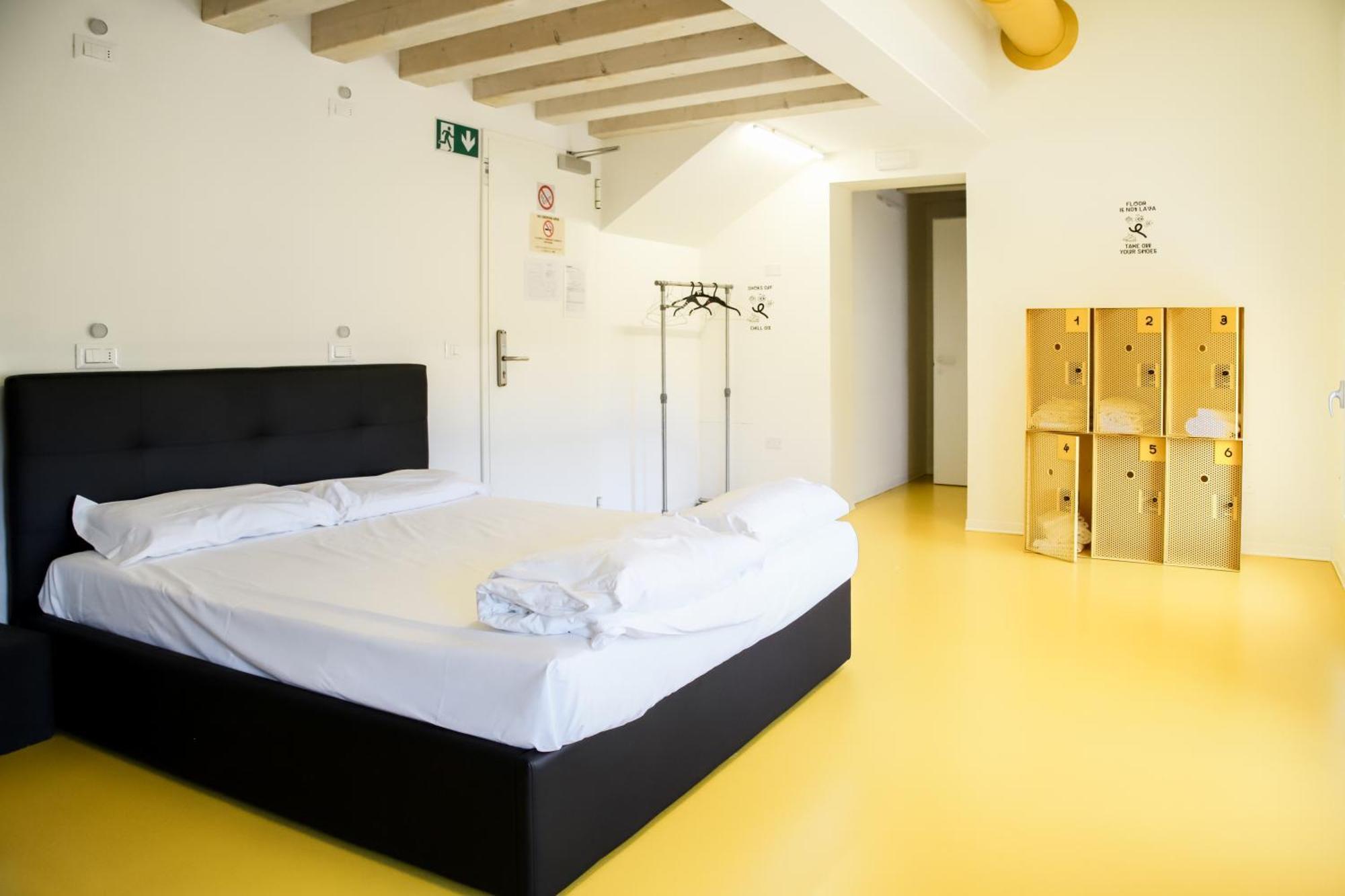 Nomad Hostel Treviso Exterior foto